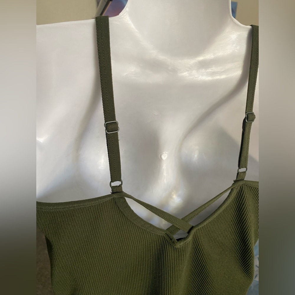 Adorable Ribbed Tank - Picture 4 of 11